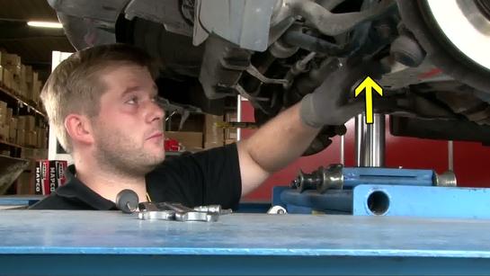 The Mechanic Episode 4 - Track and coupling rod change